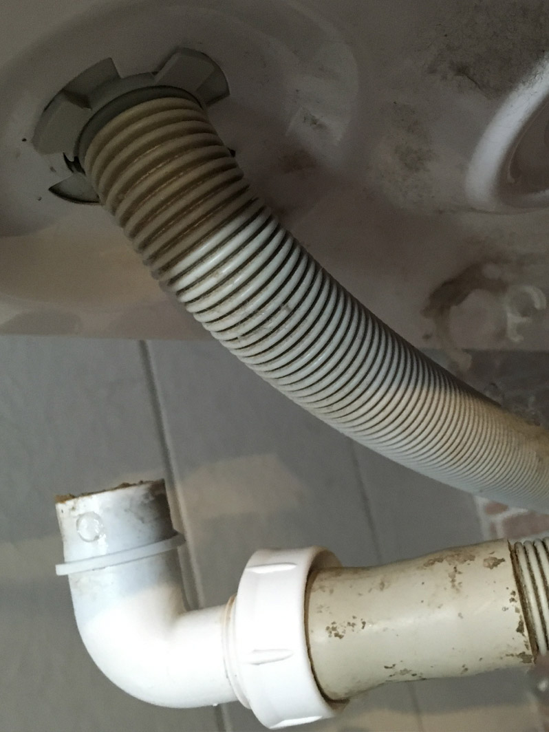 Çatı Gideri Onarımı